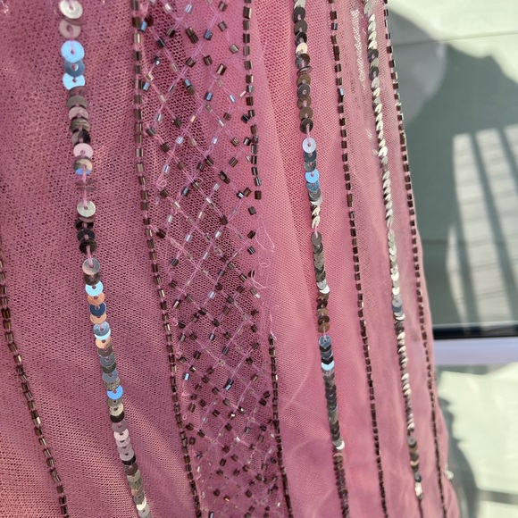 [NWT] MacDuggal STRIPE SEQUIN V-NECK GOWN SIZE 10 - Picture 9 of 10